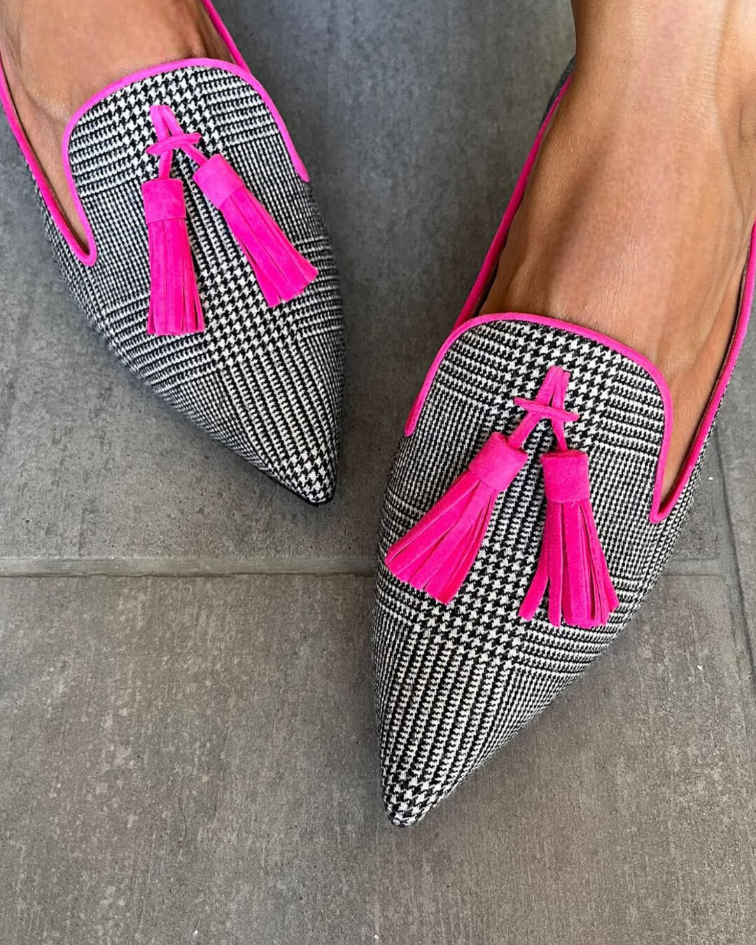 Women's Patterned Loafers with Pointed Toe and Tassel