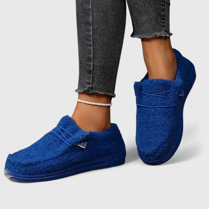 Women's Textured Loafer Slippers with Rounded Toe
