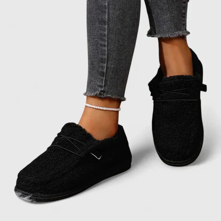 Women's Textured Loafer Slippers with Rounded Toe