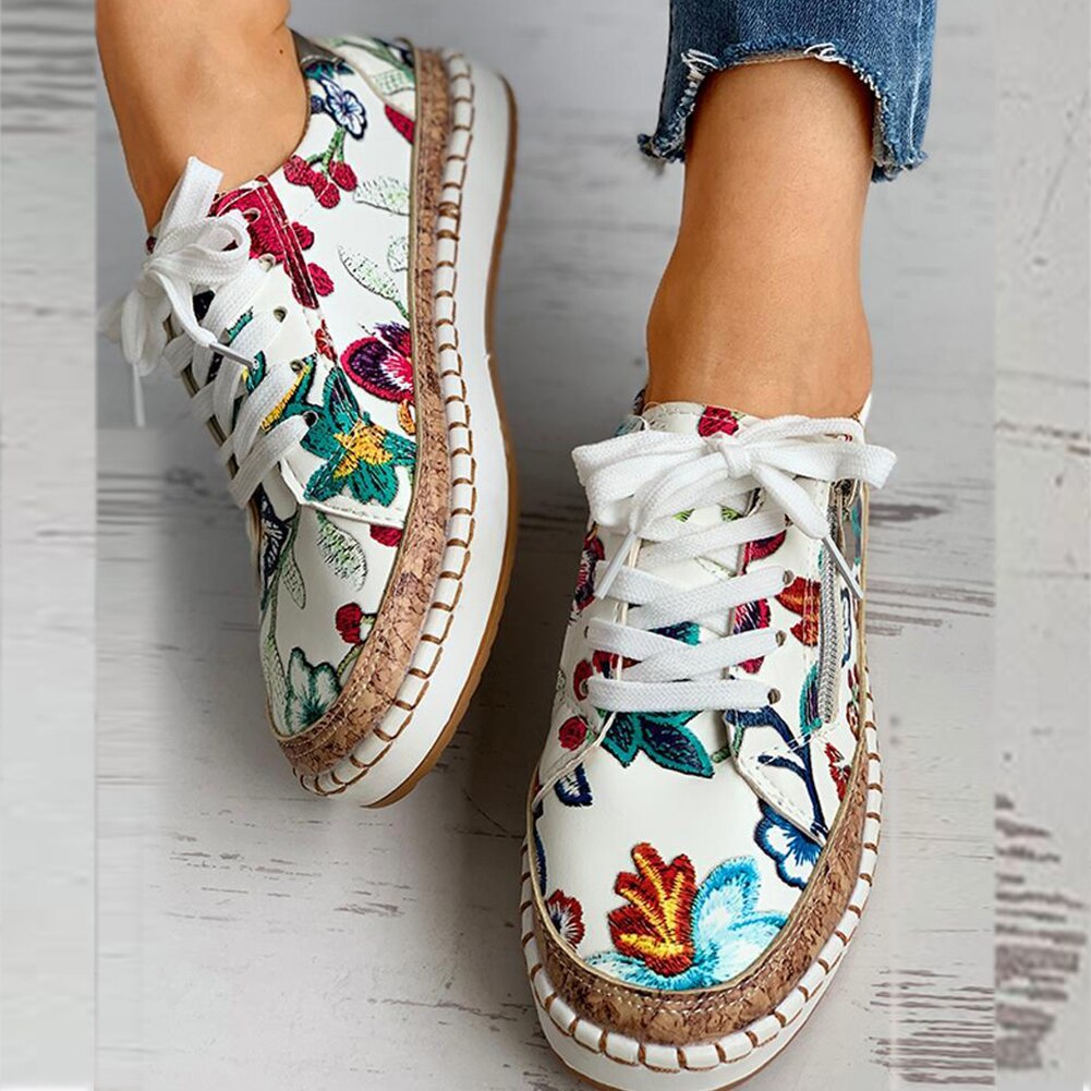 StylebySassy | Orthopedic sports shoes with floral pattern