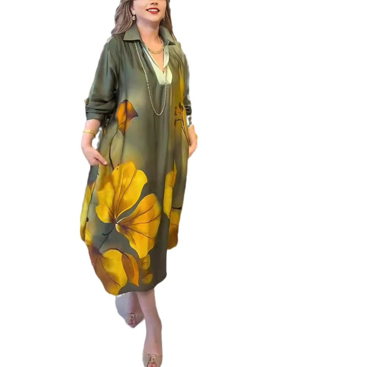Women's oversized shirt dress in A-line cut with shirt collar and large floral print StylebySassy