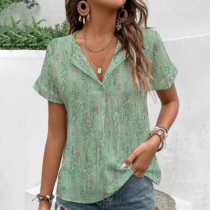 Ladies lightweight V-neck blouse with structured crepe look, short kimono sleeve and rounded hem StylebySassy