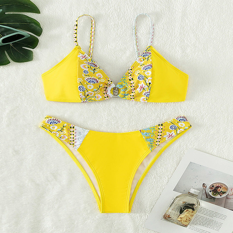 Women's bikini with adjustable straps and refined floral design StylebySassy