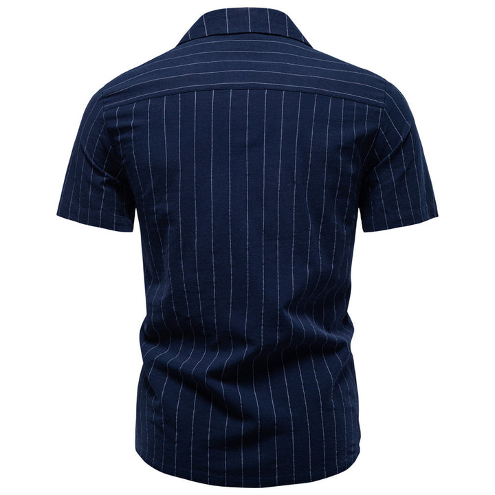 Men's lightweight short-sleeve shirt made of cotton-linen blend with notch collar and fine pinstripes StylebySassy