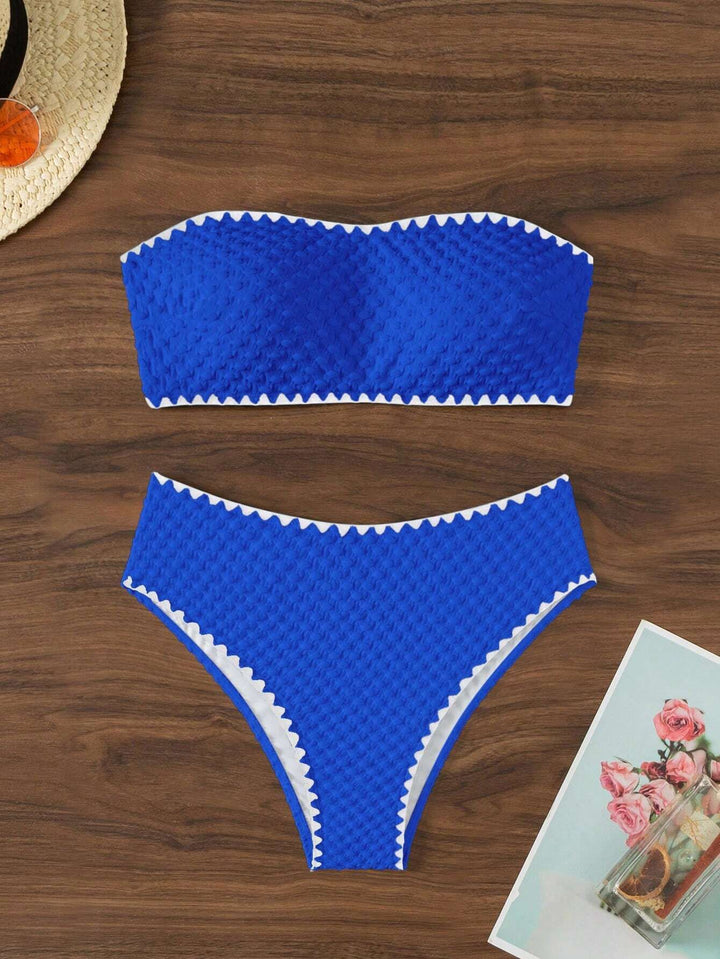 Women's bandeau bikini with structured surface StylebySassy