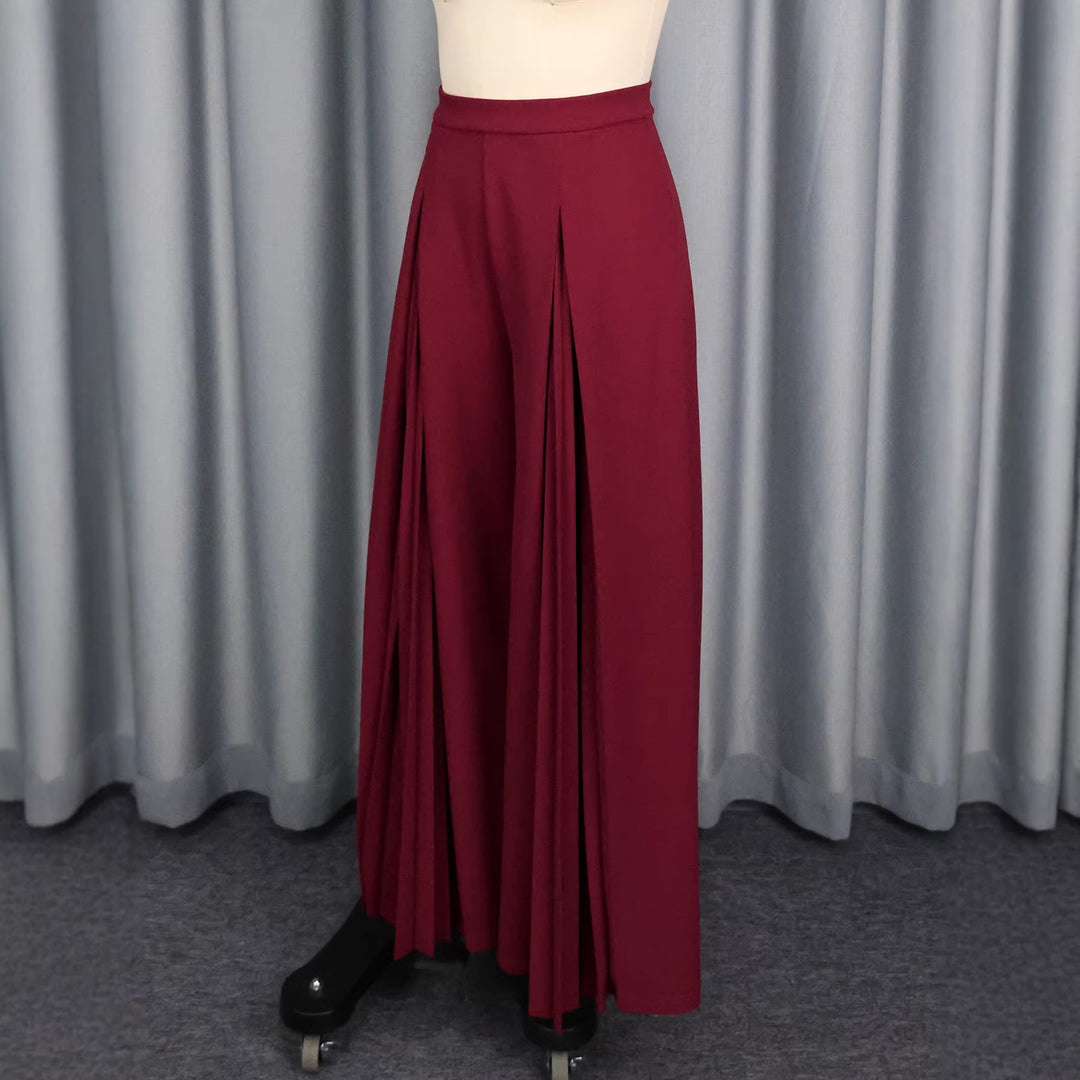 Women's pleated trousers with high waistband and elegant draping