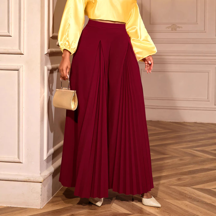 Women's pleated trousers with high waistband and elegant draping