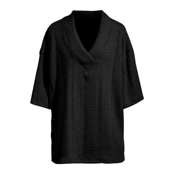 Women's short-sleeve knitted sweater in a loose fit with deep V-neck and cable pattern StylebySassy
