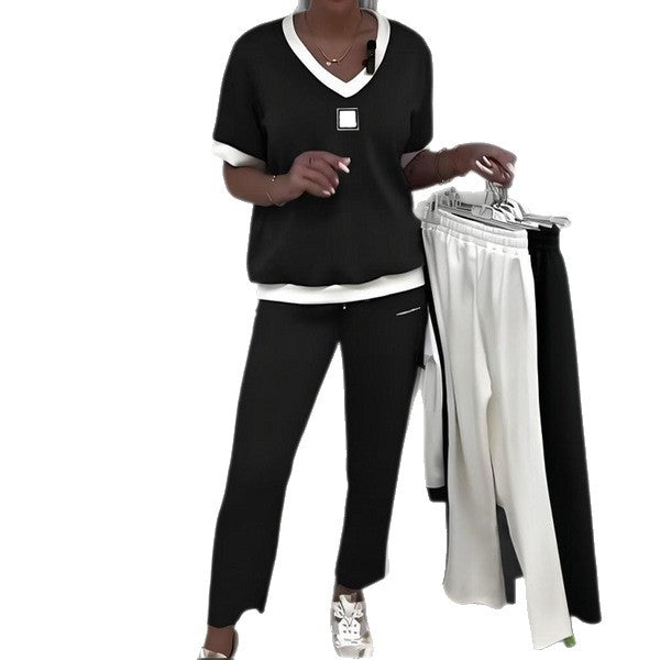Ladies nan legeres two-piece set with V-neck and side stripes StylebySassy