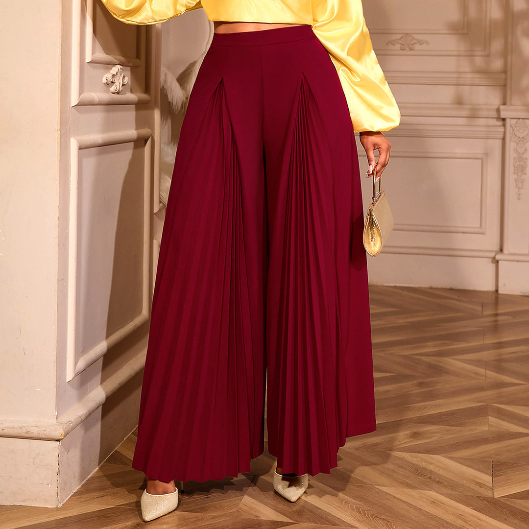 Women's pleated trousers with high waistband and elegant draping