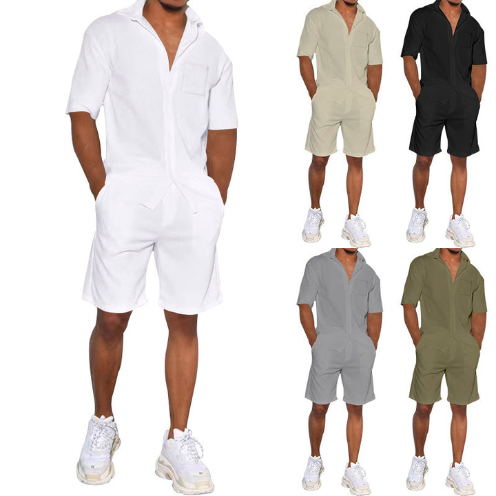 Men's holiday-inspired short-sleeve lapel shirt and Bermuda combination in a relaxed fit made of lightweight cotton blend StylebySassy