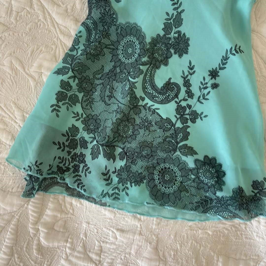 Ladies delicate lace lingerie set StylebySassy