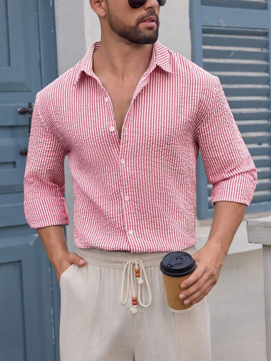 Men's airy seersucker shirt with Kent collar, button placket and rolled-up sleeves StylebySassy