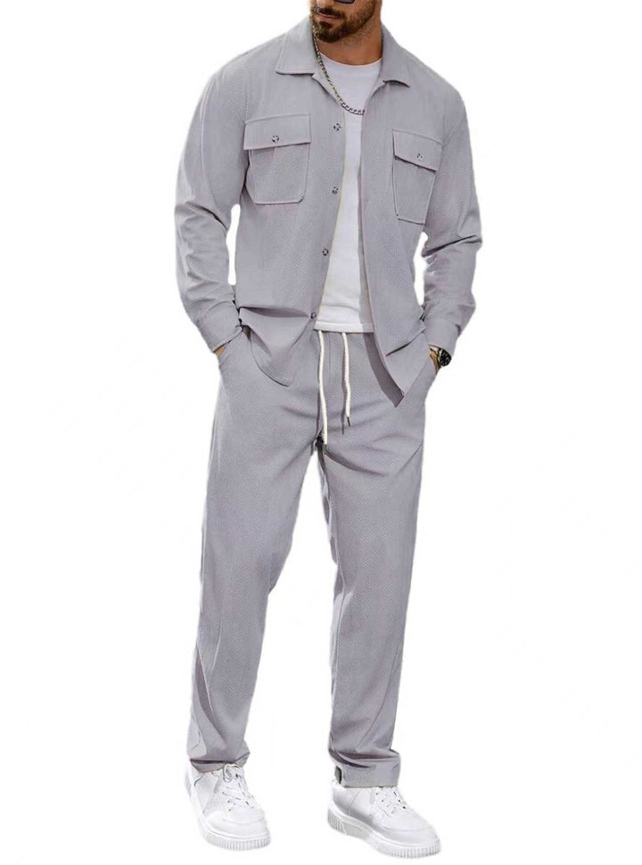 Men's casual two-piece shirt jacket with applied chest pockets and drawstring pants StylebySassy