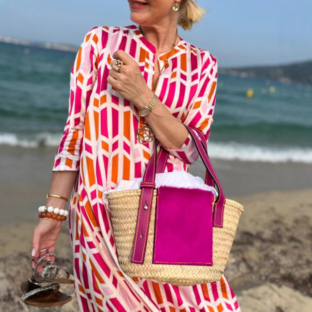 Women's flowing maxi dress with graphic all-over print, V-neck and three-quarter sleeves StylebySassy