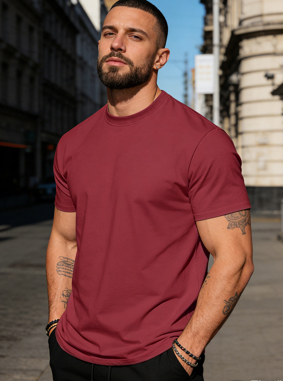Men's body-hugging high-quality cotton shirt with round neck StylebySassy