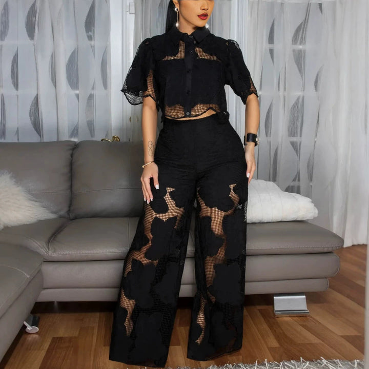 Women's short-cut shirt blouse made of floral lace with high-cut wide-leg pants StylebySassy