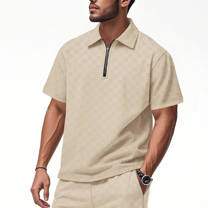 Men's short half-zip polo shirt made of structured waffle piqué with shirt collar and fitted silhouette StylebySassy