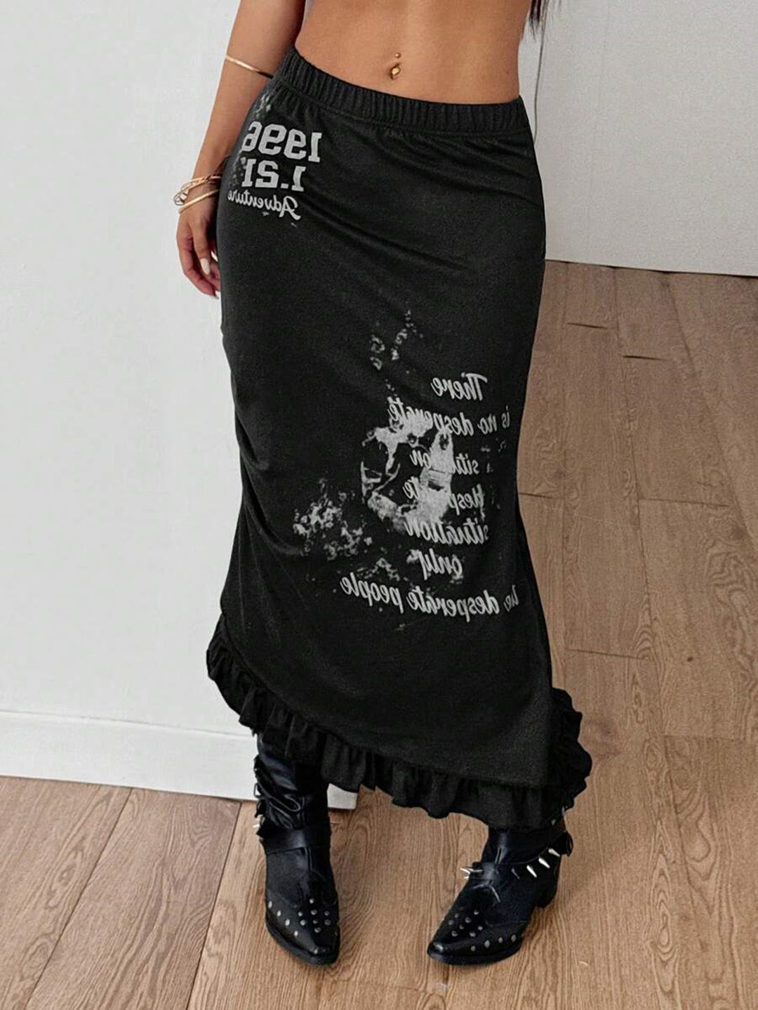 Ladies' skirt with fringed hem and eye-catching graphic print StylebySassy