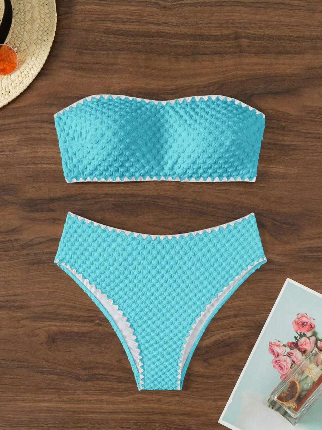 Women's bandeau bikini with structured surface StylebySassy