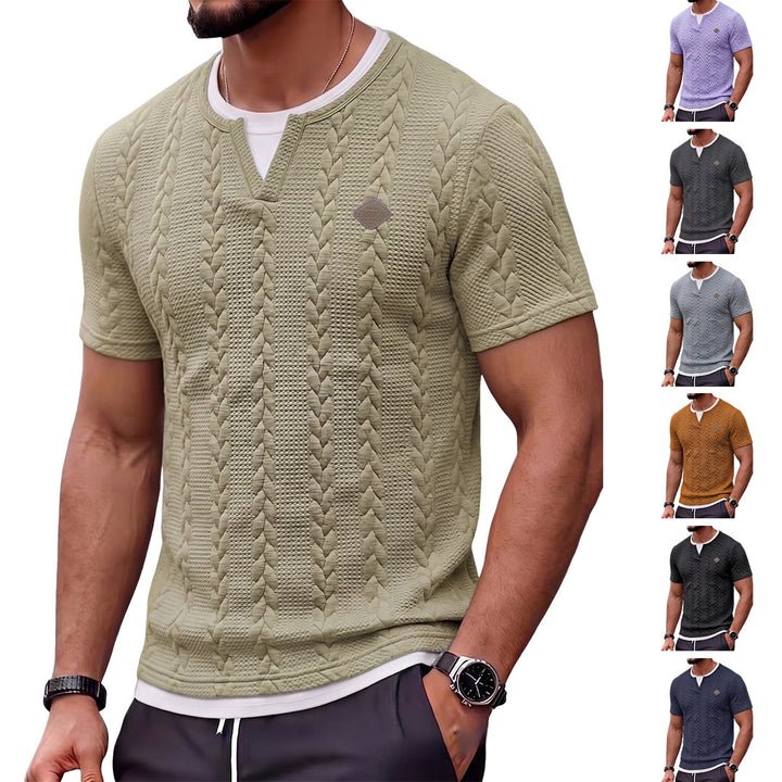 Men's textured short-sleeve shirt with embossed braid structure, V-insert at the round neck and layered look StylebySassy