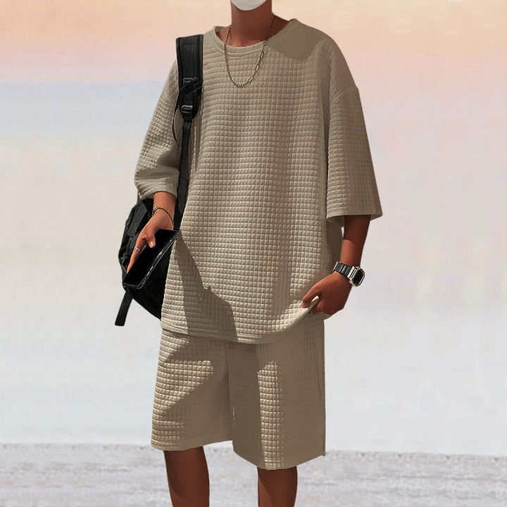 Men's square structure leisure set with oversized round neck shirt and knee-length relax shorts StylebySassy