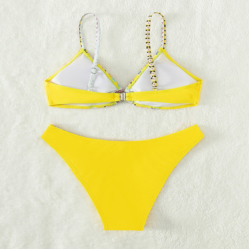 Women's bikini with adjustable straps and refined floral design StylebySassy