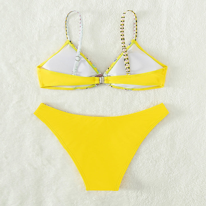 Women's bikini with adjustable straps and refined floral design StylebySassy