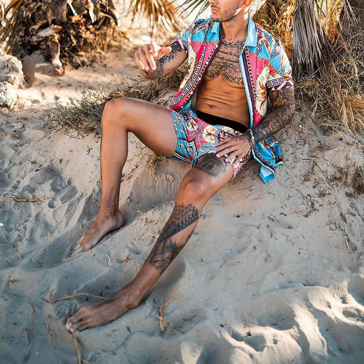 Men's short-sleeved shirt with baroque pattern and matching loose-fitting shorts StylebySassy