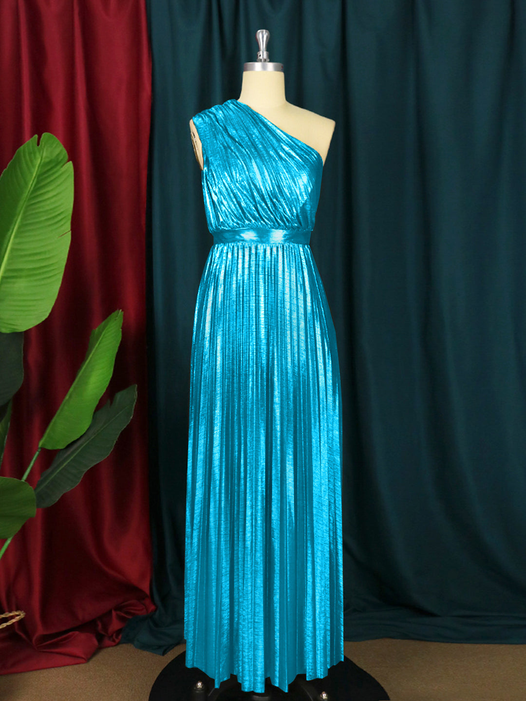 Ladies pleated evening dress with shimmering top StylebySassy
