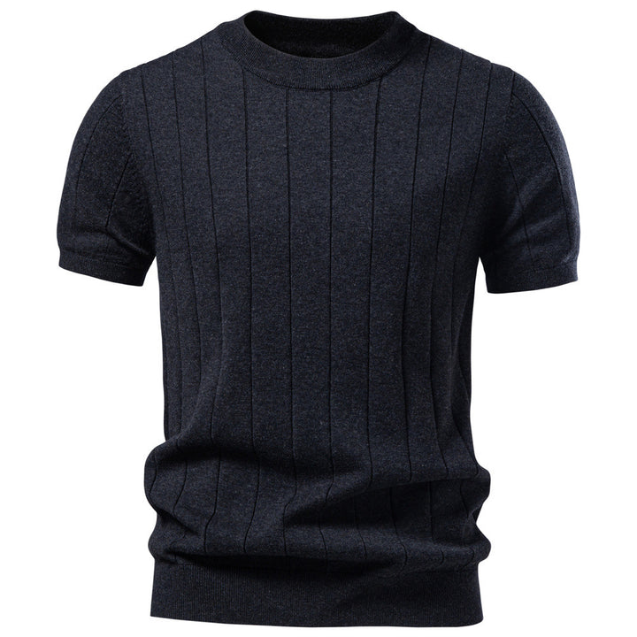 Men's lightweight short-sleeve knit pullover with fine rib structure and round neck StylebySassy