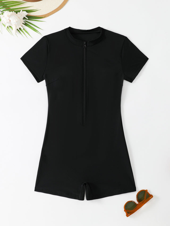 Ladies sporty short-sleeve swimsuit with zipper StylebySassy