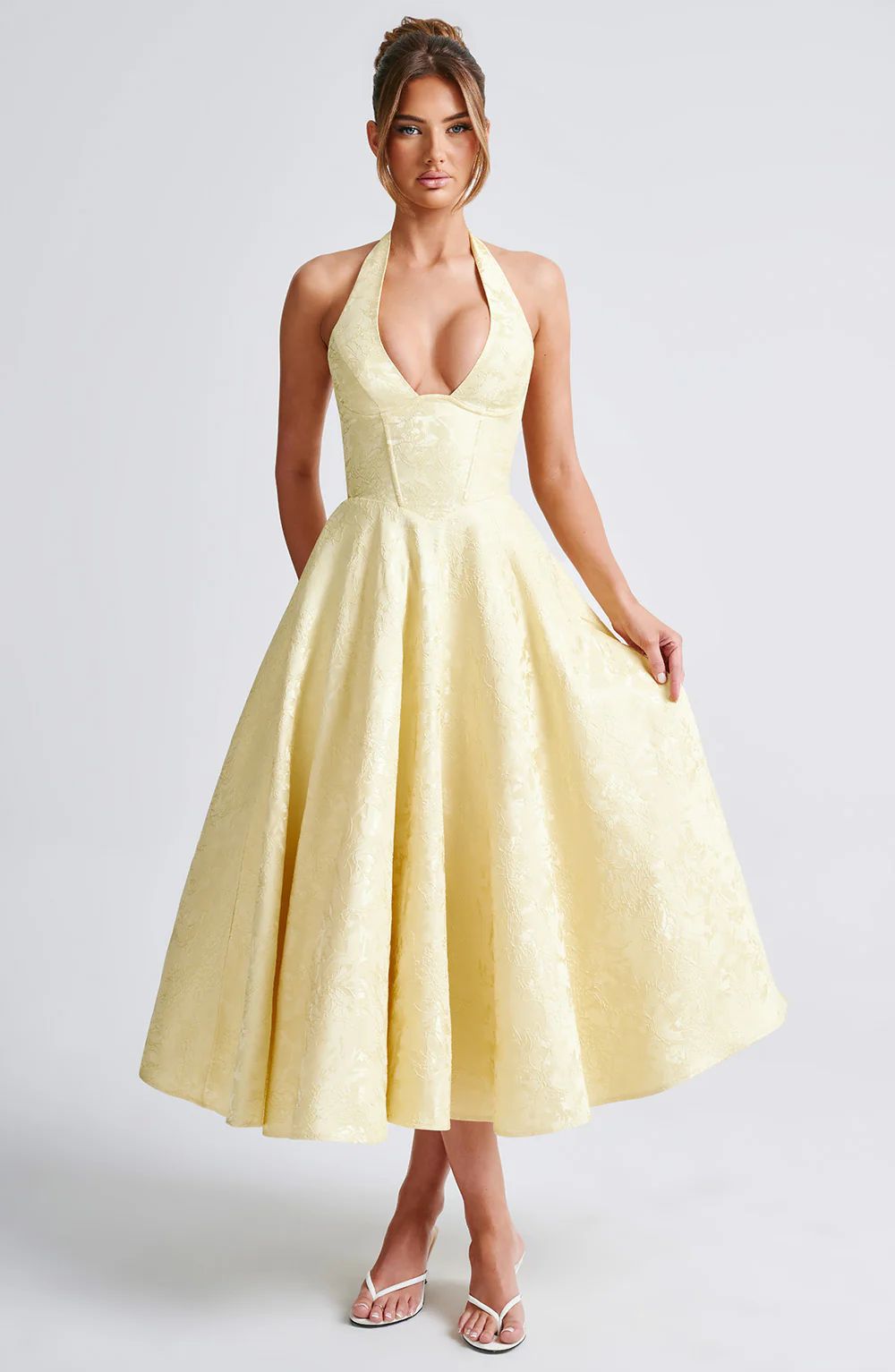 Women's Elegant Halterneck Ball Gown with Flared Skirt StylebySassy