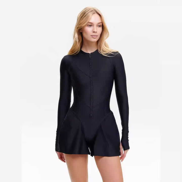 Women's sporty jumpsuit with long sleeves and zip StylebySassy