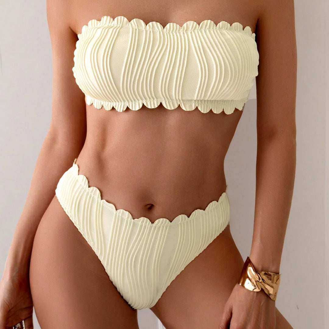Women Bandeau Bikini with fashionable wave pattern StylebySassy