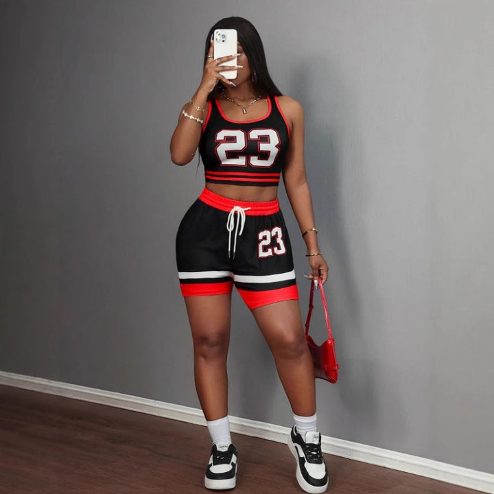 Women’s sporty leisure outfit with crop top and shorts StylebySassy