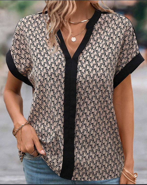 Ladies' light casual blouse in crepe look with V-neck and contrast piping StylebySassy
