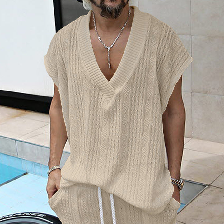 Men's knitted vest with V-neck and cable pattern StylebySassy