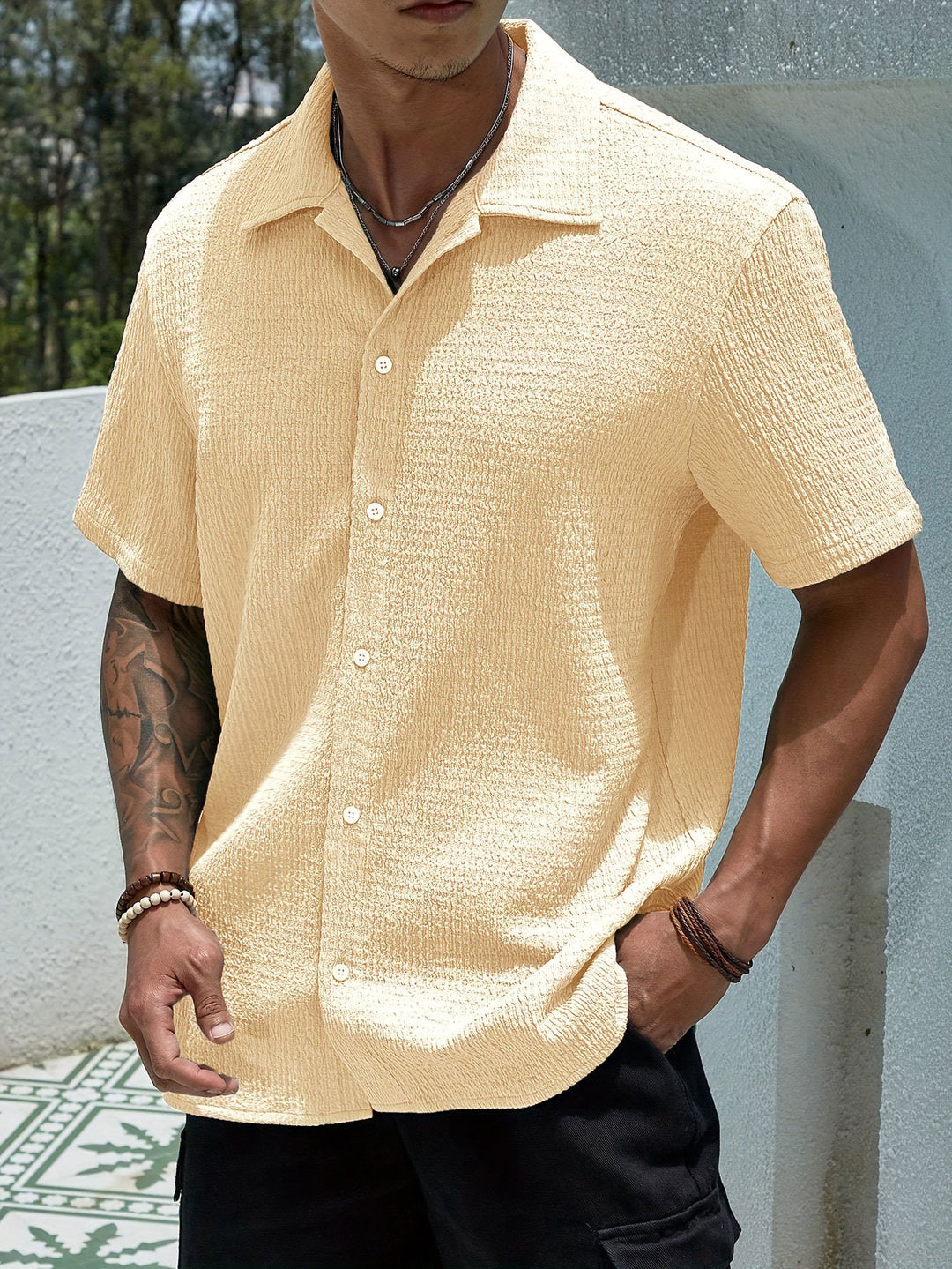 Men's casually cut shirt made of crinkled cotton blend with Kent collar StylebySassy