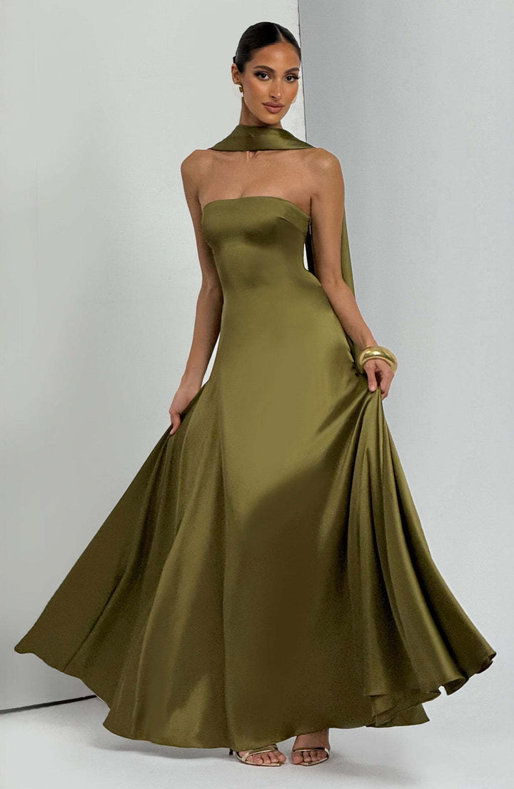 Women Elegant and stylish long sleeve evening dress StylebySassy