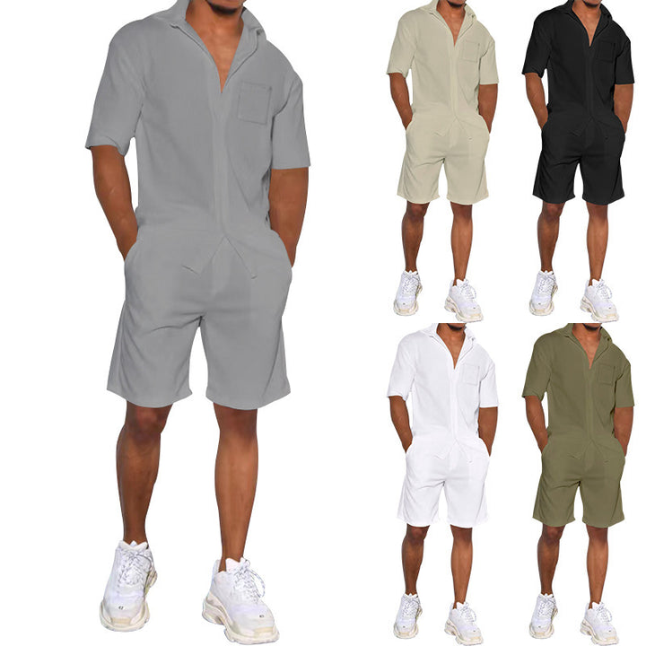 Men's holiday-inspired short-sleeve lapel shirt and Bermuda combination in a relaxed fit made of lightweight cotton blend StylebySassy