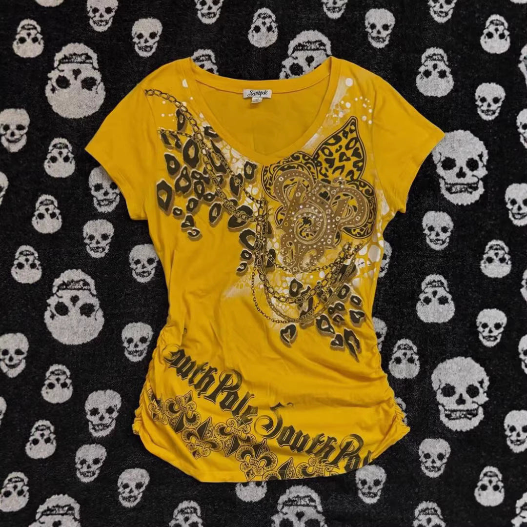 Women's T-shirt with decorative graphic print and gathering StylebySassy