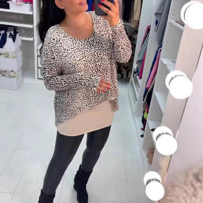 Women loose-fitting tunic long sleeve with leopard print, rounded hem and layered look StylebySassy