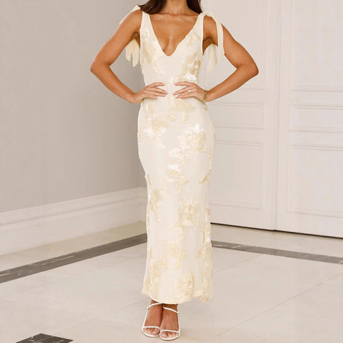 Women's maxi dress with floral lace pattern StylebySassy
