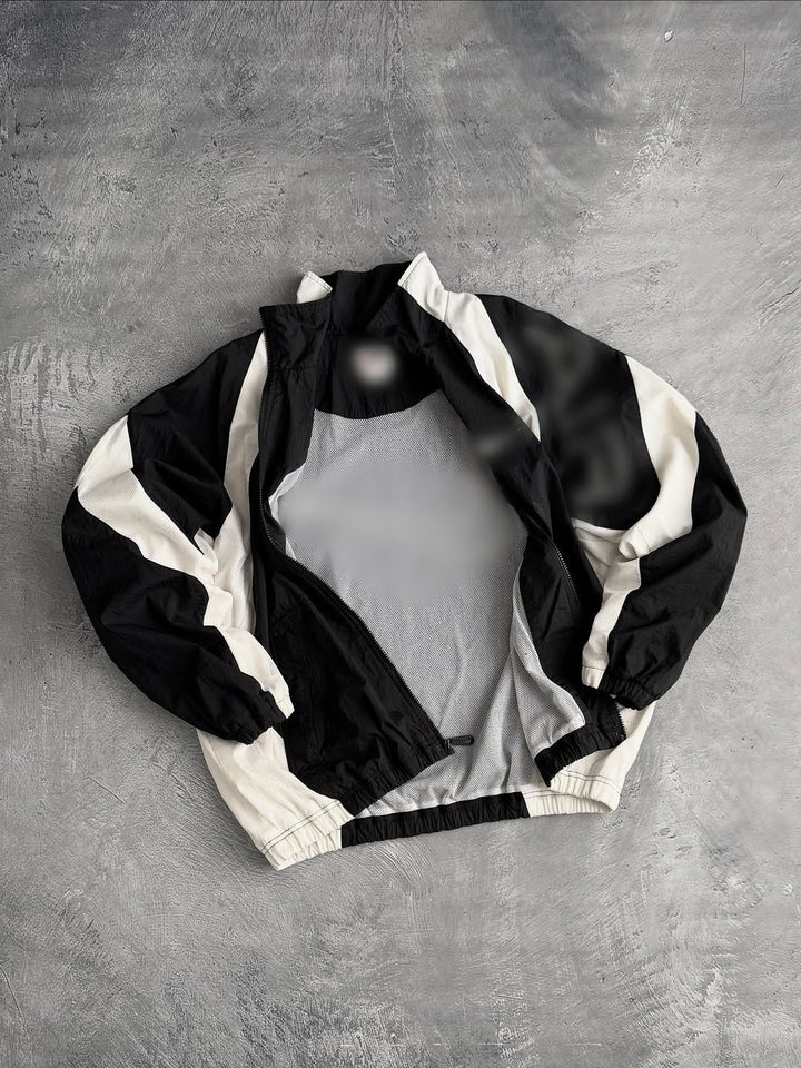 Unisex nan breathable lightweight wind and training jacket with mesh lining, stand collar and elastic hem StylebySassy