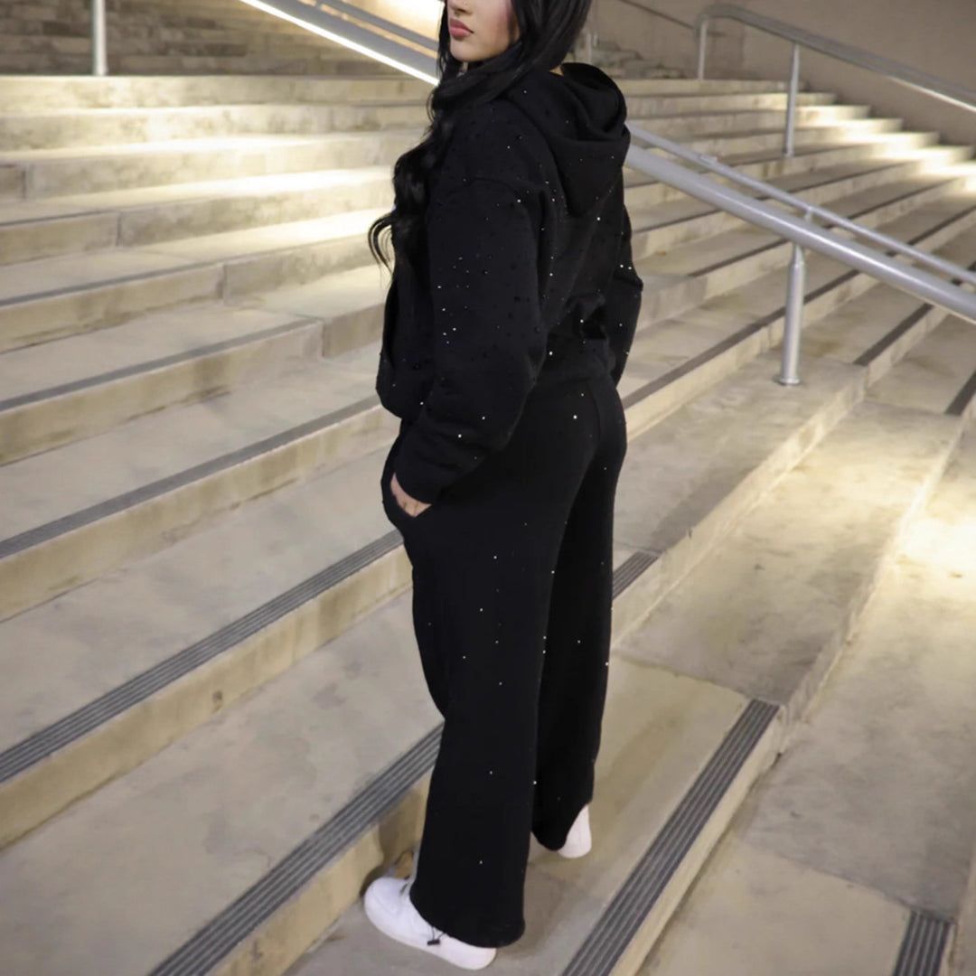 Women's wide sweatpants with all-over stars, Gothic logo print, elastic waistband, and side pockets StylebySassy