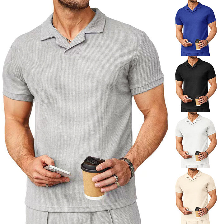 Men's short-sleeve knitted polo with open shirt collar and body-hugging fit StylebySassy