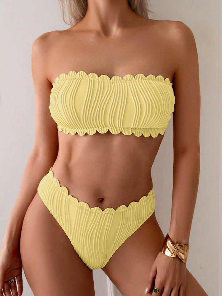 Women Bandeau Bikini with fashionable wave pattern StylebySassy