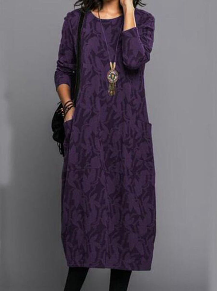 Women's casually cut midi dress made of fine knit with tone-on-tone jacquard, round neckline, and side pockets StylebySassy