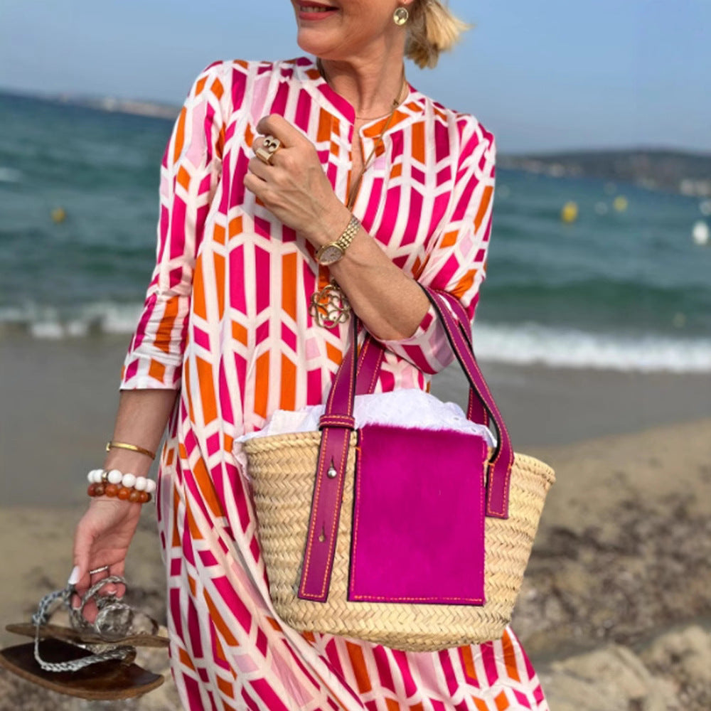 Women's flowing maxi dress with graphic all-over print, V-neck and three-quarter sleeves StylebySassy